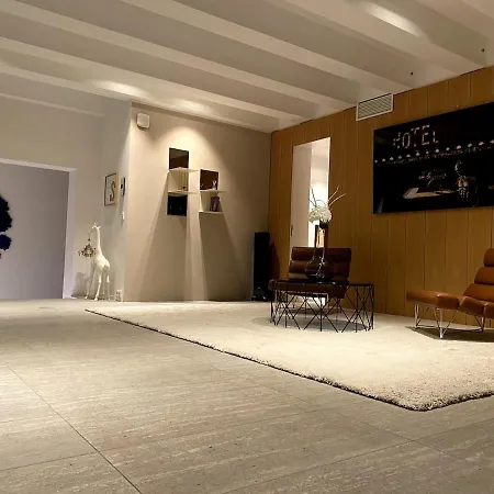 Highclass Luxury Penthouse Near Kudamm דירה