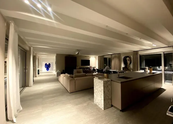 Highclass Luxury Penthouse Near Kudamm