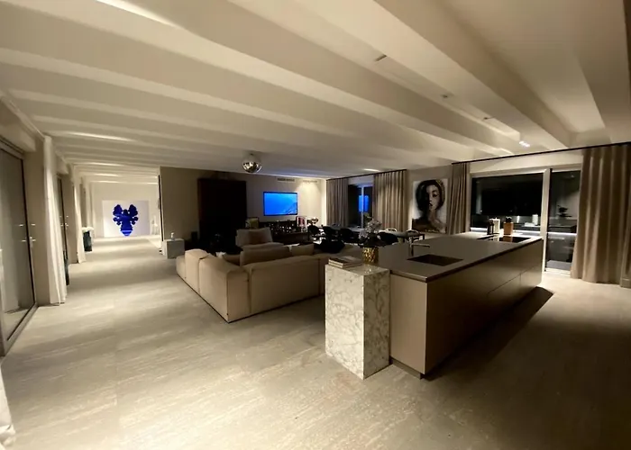 Highclass Luxury Penthouse Near Kudamm *