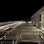 Highclass Luxury Penthouse Near Kudamm شقة *