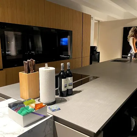 Highclass Luxury Penthouse Near Kudamm דירה ברלין