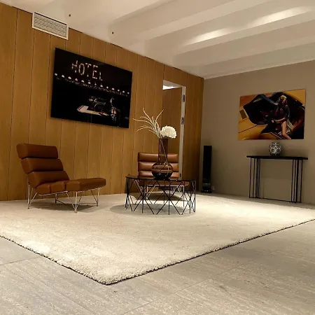 Highclass Luxury Penthouse Near Kudamm *