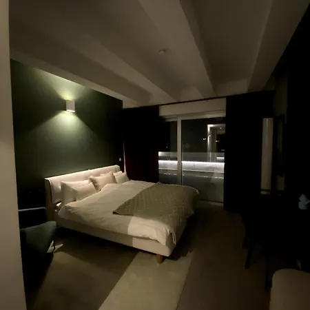 Highclass Luxury Penthouse Near Kudamm