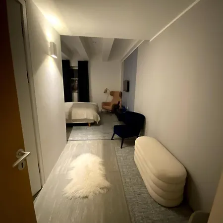 Апартаменты Highclass Luxury Penthouse Near Kudamm Берлин