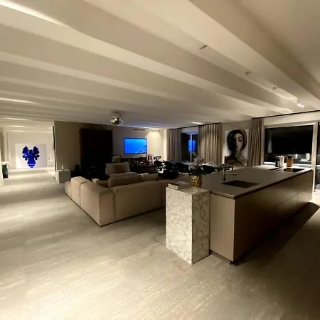 Highclass Luxury Penthouse Near Kudamm *